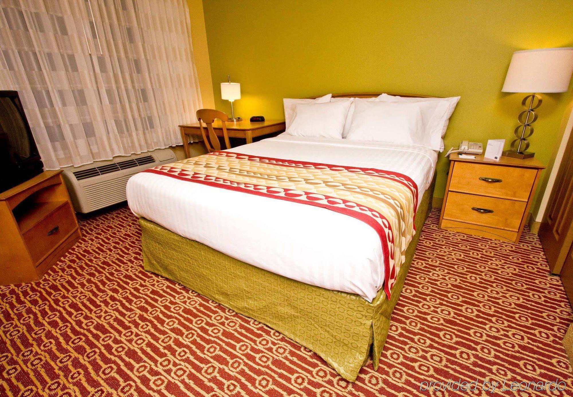 Towneplace Suites Фресно Номер фото